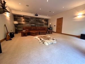 Photo 13- click for photo gallery